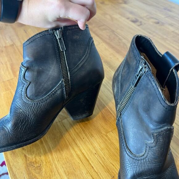 Frye Reina Distressed Dark Brown Leather Side Zip Western Ankle Boots Size 6.5 - Picture 6 of 7